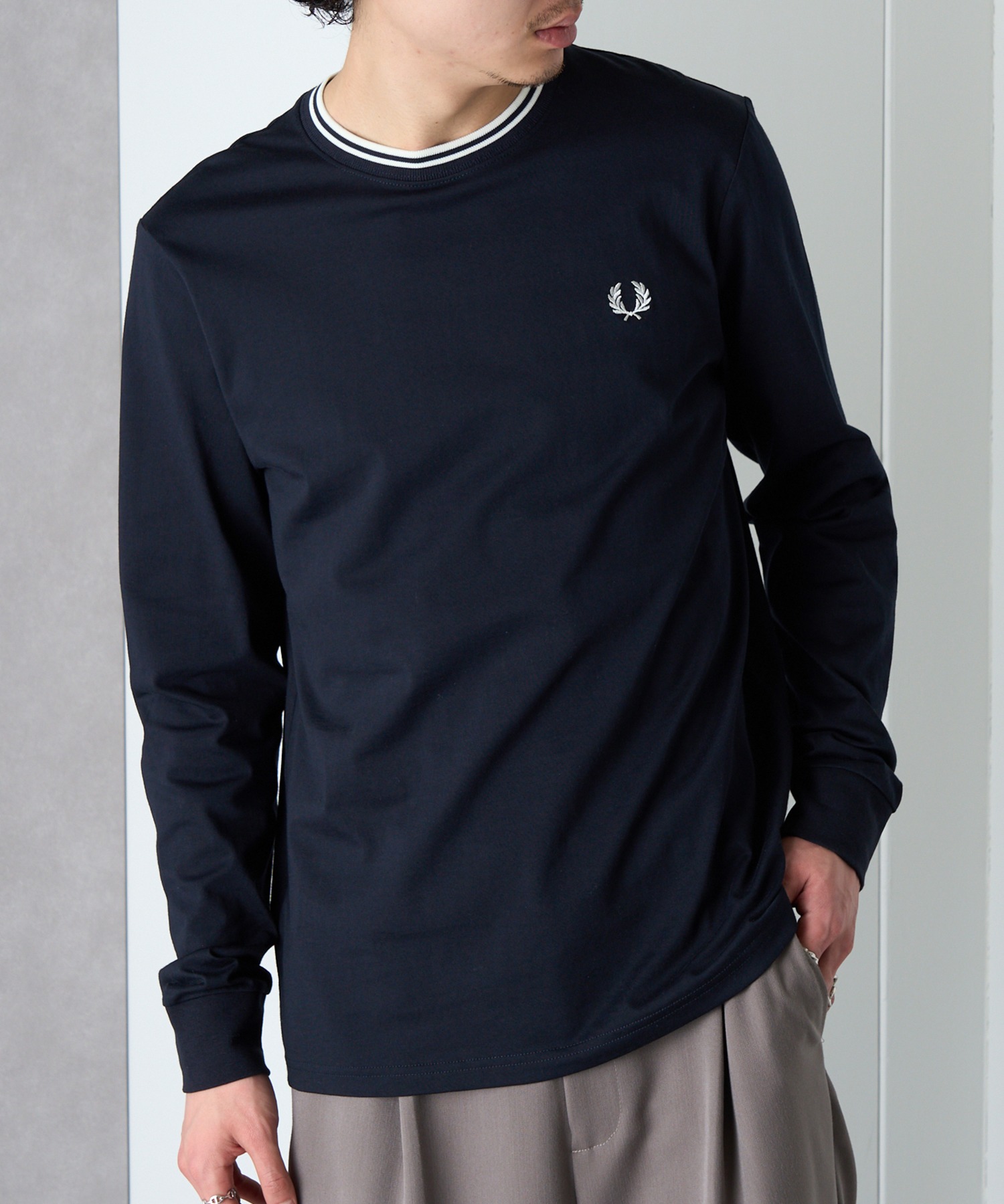 フレッドペリー FRED PERRY Twin Tipped t－Shirt M9602