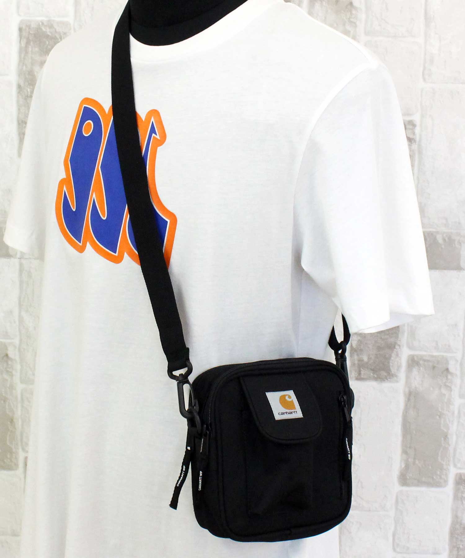 セール15%OFF】カーハート Carhartt WIP エッセンシャルズバッグ