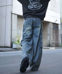 ILL‘S/イルズ ILL'S ヴィンテージメイク レトロライク Y2Kグランジ ケミカル加工 マルチポケットデニムカーゴパンツ/508352763
