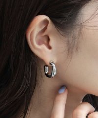 fredy emue/ニクヅキCカーブピアス/508346064