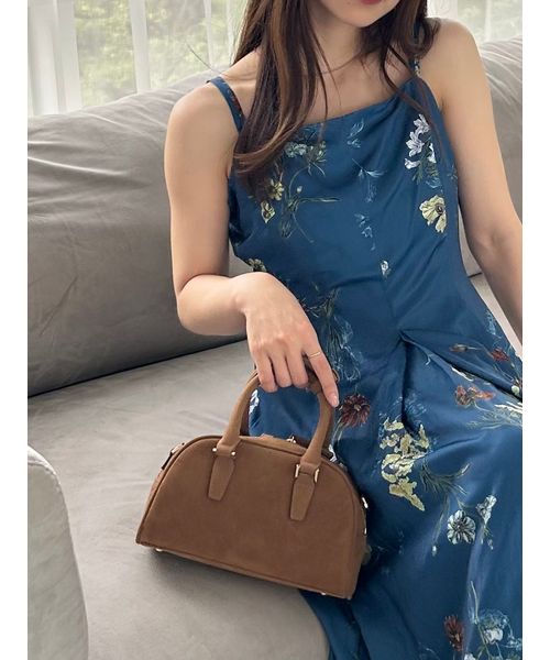 【レディース】  Fay Monogram Crossbody バッグ フェンディ」がバッグ“フェンディ カモン”を発売 美しい曲線を