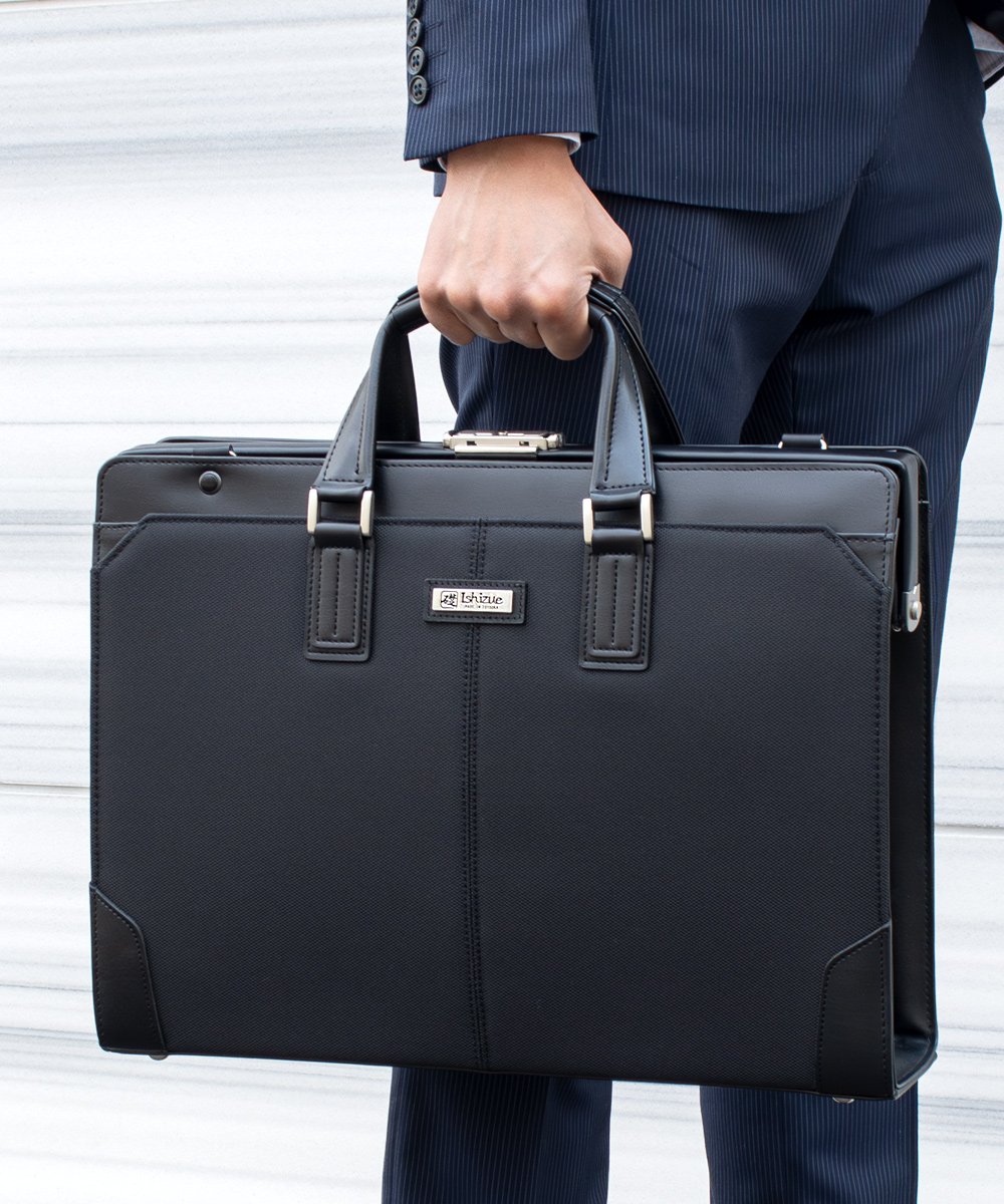 【礎-Ishizue-】豊岡製横型2wayダレスバッグ イシズエ ビジネスバッグ いしずえ(礎)(KZUISZ)の通販 - d fashion