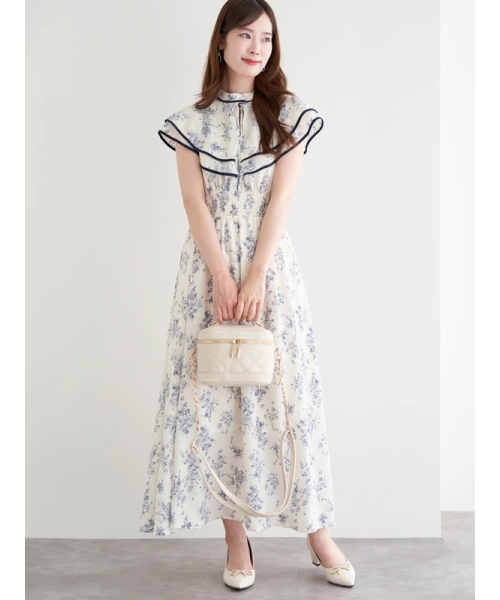 関税送料込【MACDUGGAL】ロングワンピース ケープ 花柄 ホワイト 関税送料込【MACDUGGAL】ロング ワンピース 花柄刺繍 ホワイト