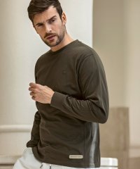 1PIU1UGUALE3 RELAX/ウノ ピゥ ウノ ウグァーレ トレ リラックス 1PIU1UGUALE3 RELAX シルバーロゴプレート シルク混 シルケットロングTシャツ 長袖Tシャツ/508380612