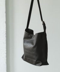 URBAN RESEARCH DOORS/MILLEDNAPPAレザーショルダ/508384629