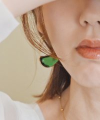 styiro/スタイロ styiro ニッケルフリー クリアハーフムーンフープアクリルピアス/508385722