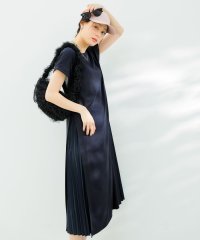any SiS S/【接触冷感・UVカット・洗える】ハイストレッチスムースサイドプリ－ツ ワンピース/508392823