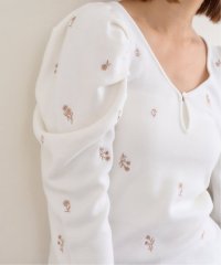 U by Spick&Span/《予約》フラワー刺繍ニットプルオーバー/508393833