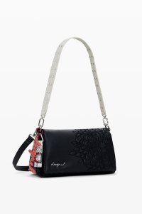 Desigual/デシグアル Desigual 刺繍入りミディアムサイズのフェイクレザーショルダーバッグ/508399338