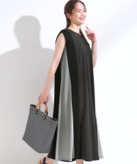 SHOO・LA・RUE/シューラルー SHOO・LA・RUE ひんやり 全身すっきり見えが楽に叶う サイド切り替えバイカラーワンピース/508397322