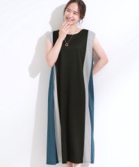 SHOO・LA・RUE/シューラルー SHOO・LA・RUE ひんやり 全身すっきり見えが楽に叶う サイド切り替えバイカラーワンピース/508397322