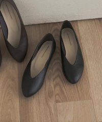 URBAN RESEARCH DOORS/Vカットパンプス/508402456