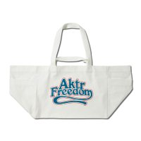 AKTR/アクター AKTR フリーダム ロゴ トートバッグ（FREEDOM LOGO BIG TOTE BAG）/508404930
