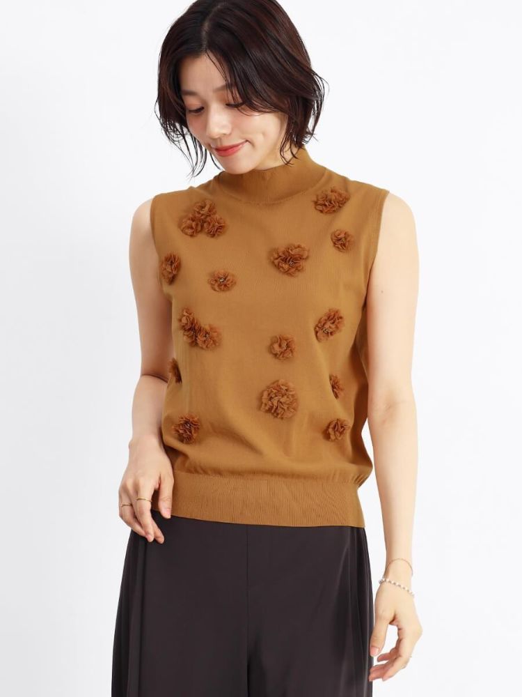オレンジ　新品　FENNEL 　フェンネル　ヤマダヤ　ニットパンツ フェンネル FENNEL 立体フラワーモチーフノースリーブニット