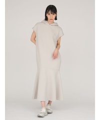 emmi atelier/【限定カラー】emmiロゴフーディーワンピース/508406265