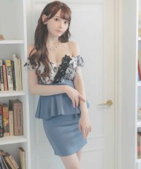 Tika/ティカ Tika キャバドレス オフショルダー フリル袖 フラワーレース刺繍 ペプラム バストシースルー ストレッチ 谷間魅せ タイトミニドレス (Sサイズ～X/508407167