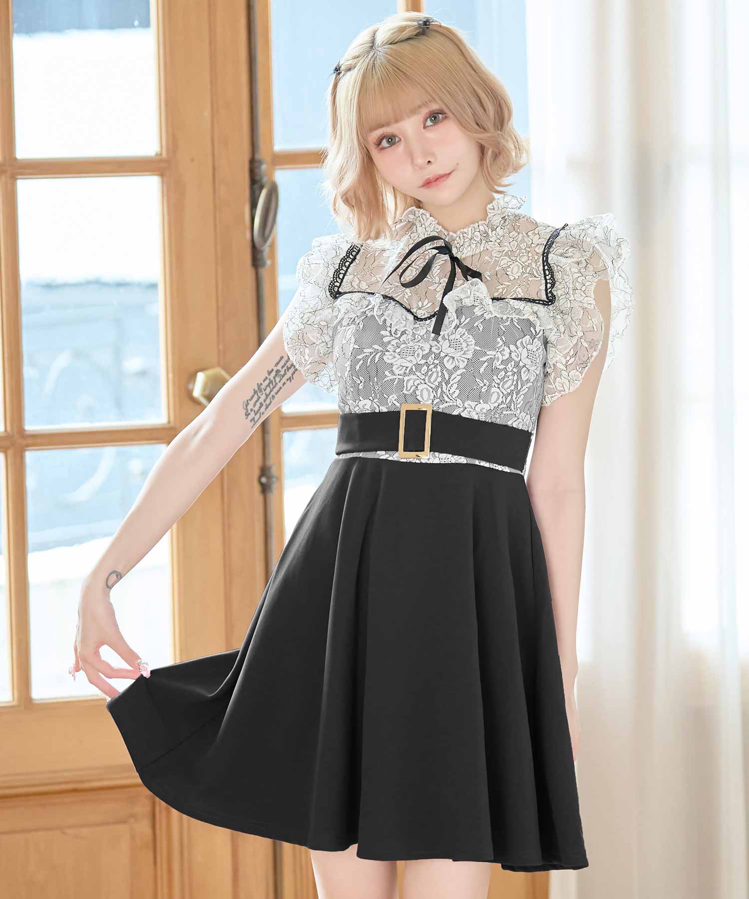 ティカ Tika キャバドレス フリル袖ハイフラワーネックリボン