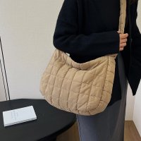 Carpe diem/カルペディエム Carpe diem ふわふわキルティング ポップコーン トートバッグ ワッフル風バッグ 軽量 大容量 肩掛けOK 韓国肩掛けバッグ ポコポコバ/508407443