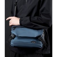 florge/フロージュ florge 【防水・500mlペットボトル収納可】スマートテックメッセンジャーバッグ/ショルダーバッグ/508417866