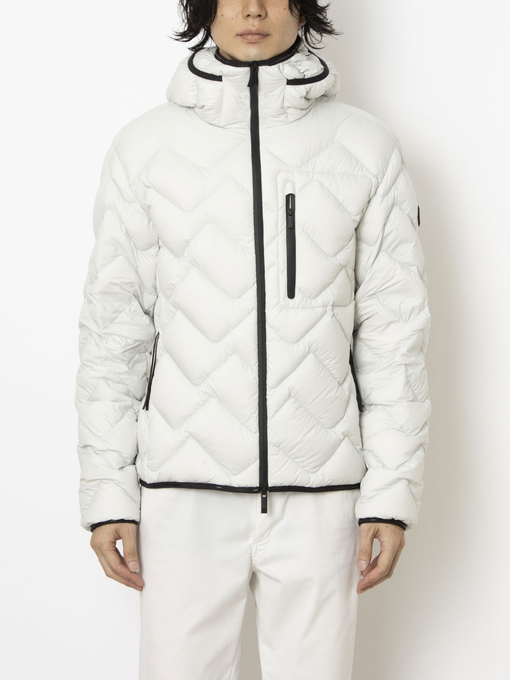 Moncler 黒と白 ジャケット　tomotomo MONCLER モンクレール セーター メンズ EMBROIDERED LOGO HOODIE