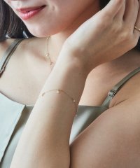 MAGASIN DE MODE Chou Chou/マガジンデモードシュシュ MAGASIN DE MODE Chou Chou ブレスレット ステンレス メタル 淡水パール 下がり 超極細 チェーンブレスレット/508425990