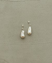 GALLARDAGALANTE/【25th記念アイテム】【2.718】オイスターパールピアス/508426193