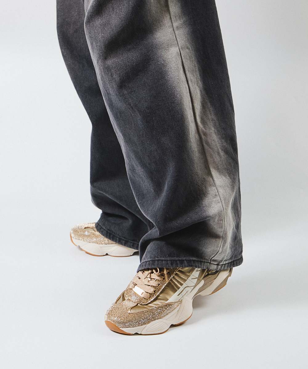 テディー スティーブ マデン STEVE MADDEN ラインストーンスニーカー