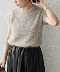 SHIPS Colors WOMEN/《予約》SHIPS Colors:〈手洗い可能〉フェイク フェザー クルーネック ショートスリーブ◆/508431579