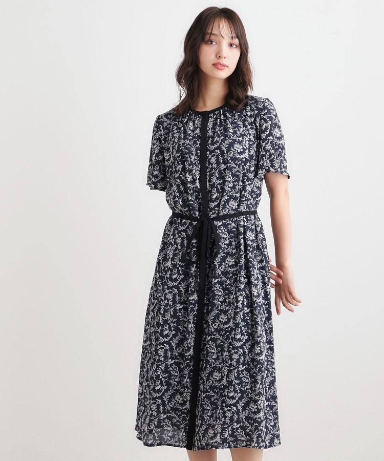 美品　ローラアシュレイ　ペプラムダウンジャケット　コート　ネイビー　11号 Laura Ashley（ローラ アシュレイ）の通販 | ジャケット