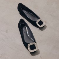 ALUNE SEVEN TWELVE THIRTY/アルネ セヴン トゥエルヴ サーティ ALUNE SEVEN TWELVE THIRTY バックルラウンドパンプス/508442081