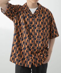 ITEMS URBAN RESEARCH/ジオメトリックプリントオープンカラーシャツB/508449363