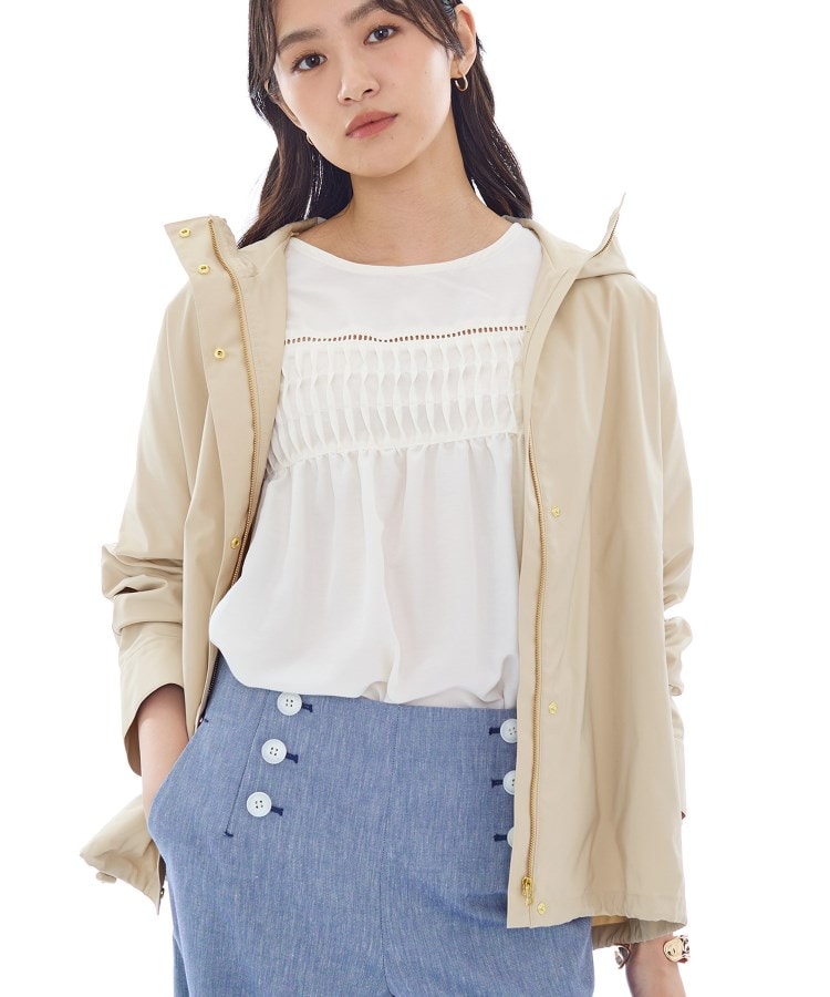 美品　インディヴィ【撥水/洗える】マウンテンパーカー　アイボリー INDIVI / インディヴィ 春SALE！【撥水／UVケア】マルチWAY