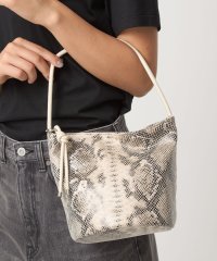 green label relaxing/ワンハンドル チャーム バケツ トートバッグ/508455076