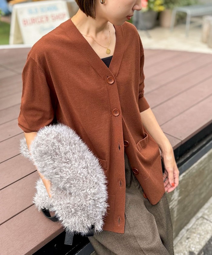 美品　25SS　Rie Miller　洗える 金ボタンVネックカーディガン　黒 美品 25SS Rie Miller 洗える 金ボタンVネックカーディガン 黒
