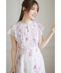 tocco closet/トッコクローゼット tocco closet ウエストリボン付きフリル＆パール装飾フラワープリントワンピース/508458806