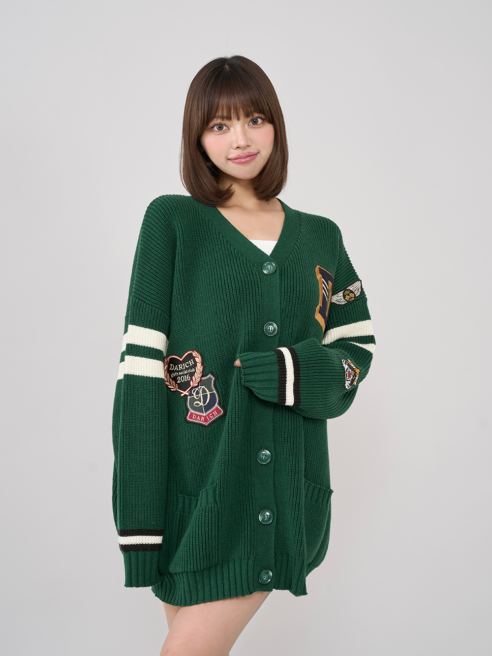 Darich - darich レトロニットカーディガン ネイビー ダーリッチ Darich カレッジワッペンVネックニットカーディガン