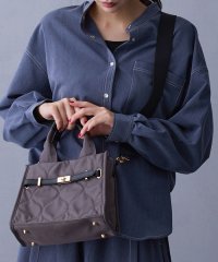 NICOLE white/キルティングスクエアバッグ/508435320