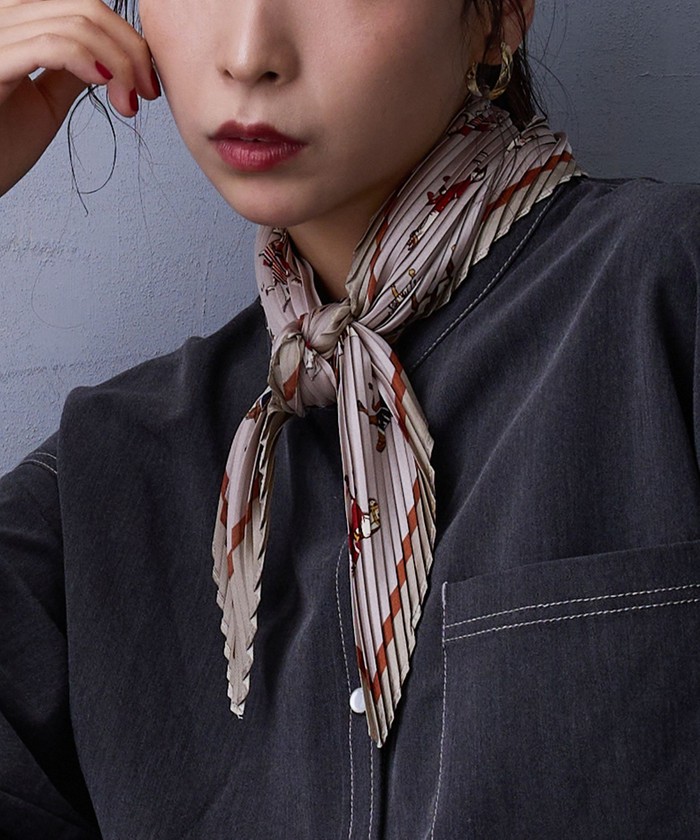 プリーツプリーズ　ベーシックスカーフ　ホワイト BASIC SCARF – isseymiyake.com